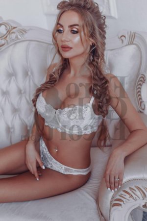 Lina-rose live escort in West Point